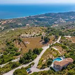 فيلة Estiasi By