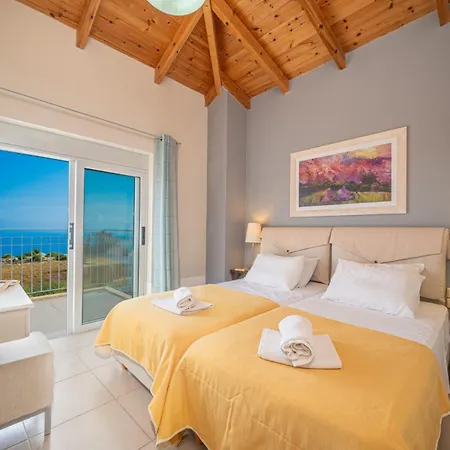 Villa Estiasi By *